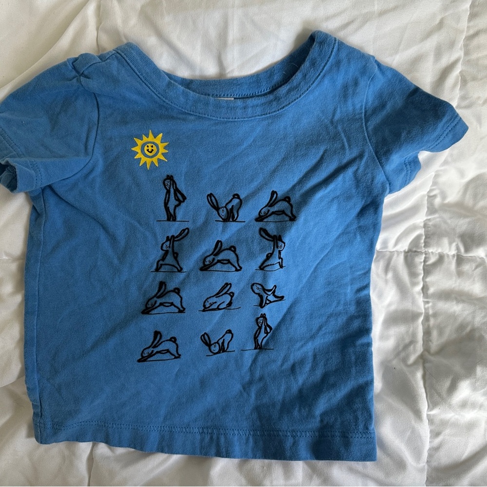 Hanna Andersson rabbit yoga tshirt